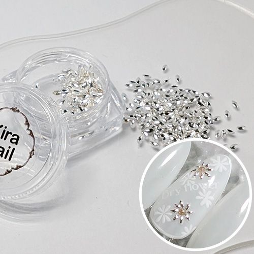 リーフ型くりぬきスタッズ 1.0mm×2.0mm シルバー 500個入り【お取り寄せ】【ゆうパケット】